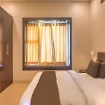 Super Townhouse Amaraa Farms Near Lulu Hypermarket