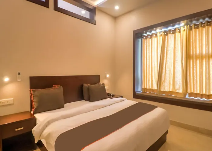 Super Townhouse Amaraa Farms Near Lulu Hypermarket