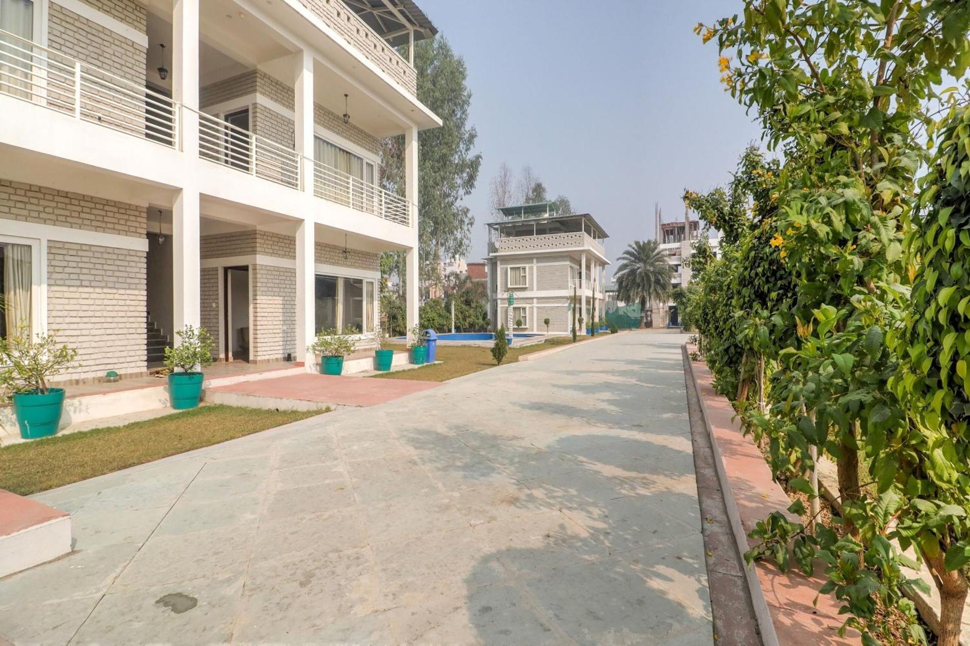 Hotel Super Townhouse Amaraa Farms Near Lulu Hypermarket Lucknow