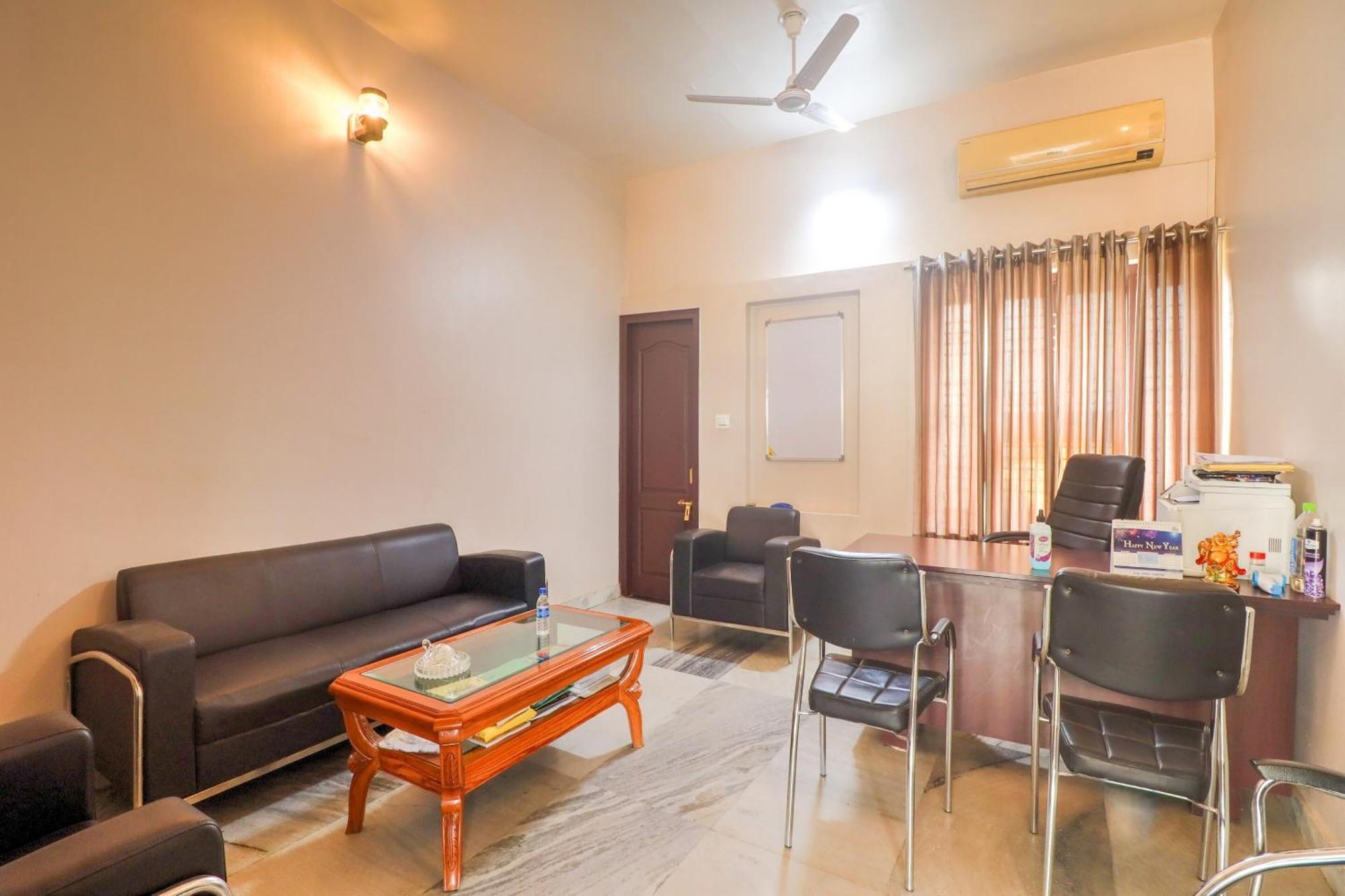 Hotel Super Townhouse Amaraa Farms Near Lulu Hypermarket Lucknow