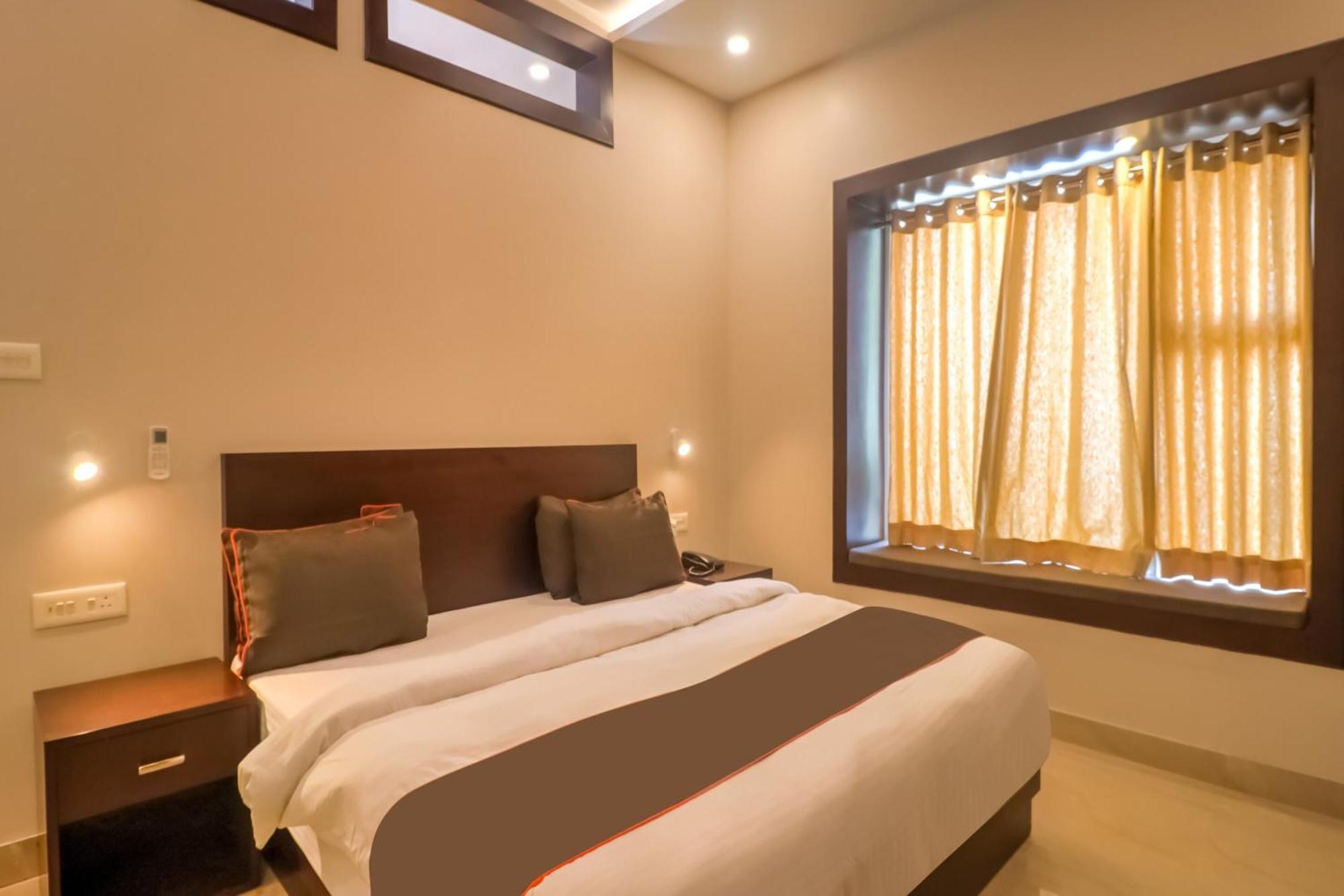 Super Townhouse Amaraa Farms Near Lulu Hypermarket 4* Lucknow